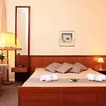 ضيافة أرشي