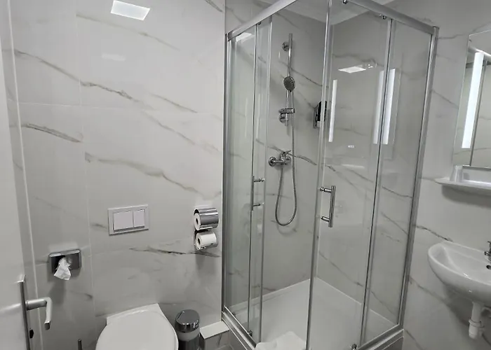 Arche בית הארחה 3*